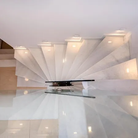 빌라 9br Luxury Living - What'app - 0049-1521-4658-810 - For Reservations!